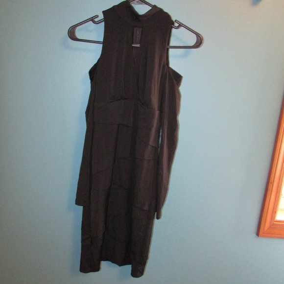 WHBM Long Sleeve Cold Shoulder Black Instantly Slimming Sheath Dress - Picture 4 of 9